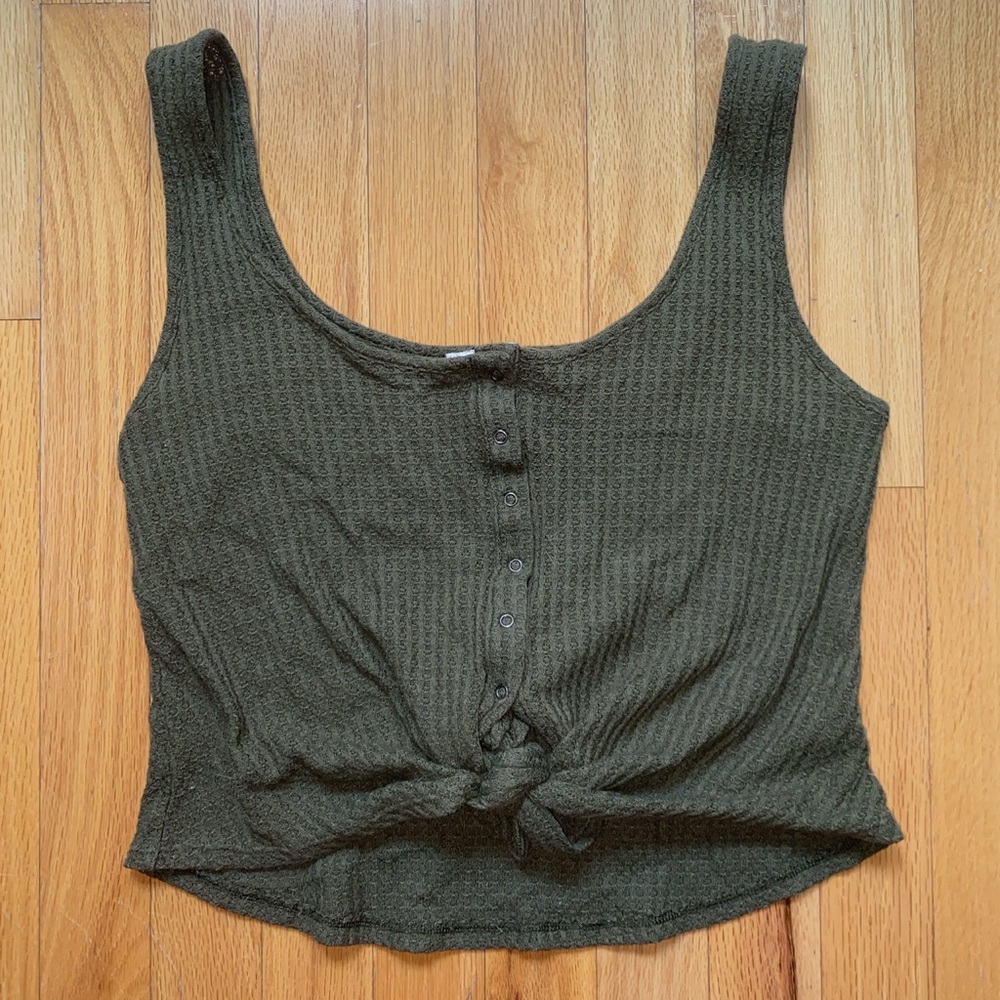Green tie tanktop